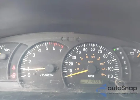 2001 Toyota Tundra Sr5 V8 из США, поврежденный, VIN 5TBRT34141S136089